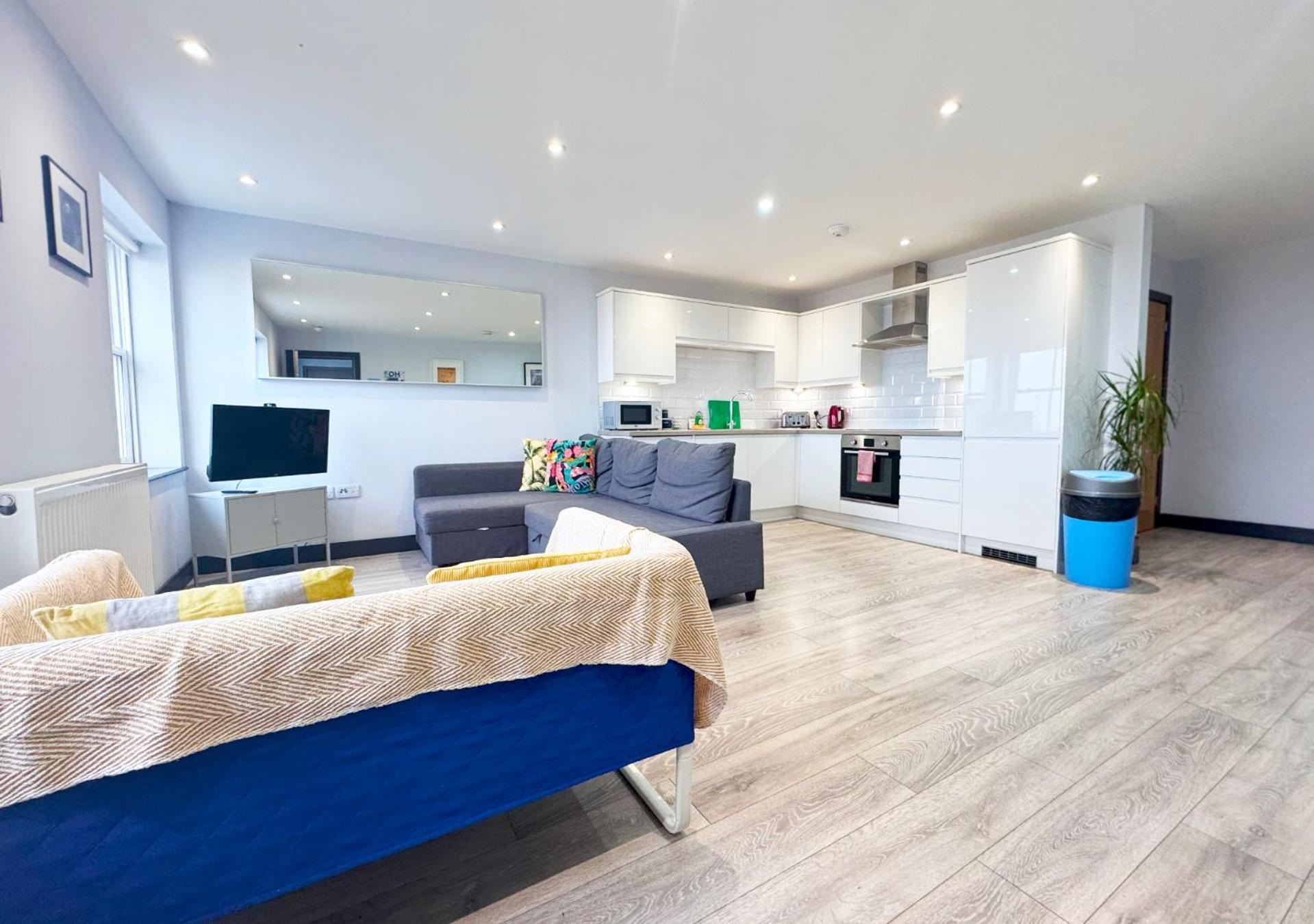 The Sunset Apartment - Margate Beach - By Goldex Coastal Breaks Extérieur photo